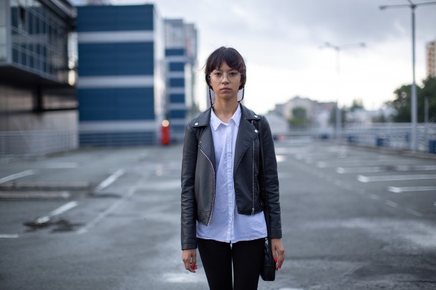 尖下巴的女人旺夫吗（命运怎么样）