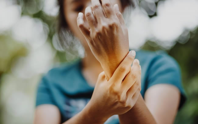 打字打的手腕疼怎么办?