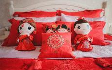 铺床四言八句顺口溜(结婚铺床顺口溜