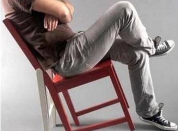 抖腿是什么毛病(抖腿的迷信说法)