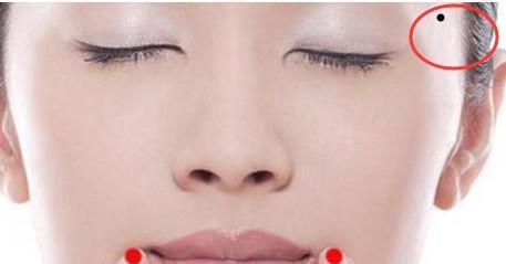 女人脸上的五颗旺夫痣