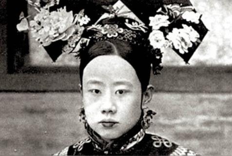 官太太命的面相(官太太具备什么条件)