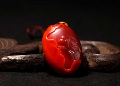 玛瑙旺什么属相（黄玛瑙千万不能乱戴）