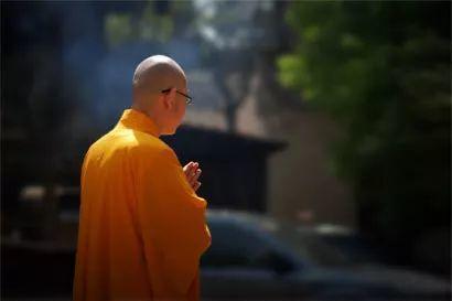 祈福吉日查询(祈福日期上有什么讲究)