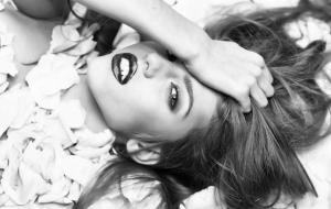 强烈性吸引力的合盘(星盘中的性吸引