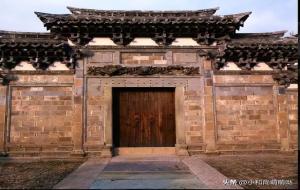 一户开两门,人财都难存是什么意思