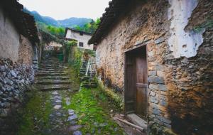 盖房单出头有什么危害