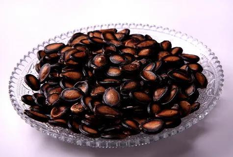 黑瓜子是什么瓜的子（籽瓜）