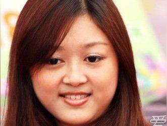 大饼脸的女人有福气吗(大饼脸女人面相)