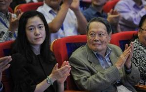 翁帆的生理需求怎么解决