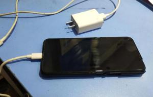 新手机第一次充电正确方法(充多久好)