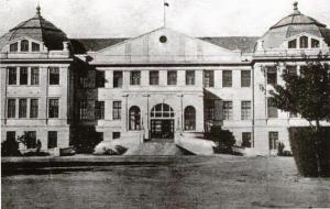 冯庸大学现在叫什么(旧址在哪)