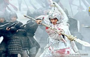 千军万马避白袍指的是谁（上一句是什么）