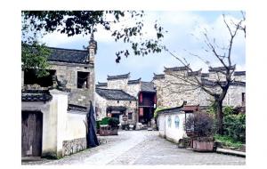 桃花潭水深千尺,不及汪伦送我情的意思