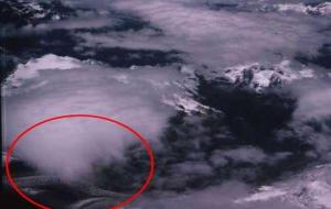 卫星拍到的真龙凤凰 两条真龙是真的吗（辟谣）