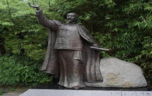 不拘一格降人才是谁的诗句（作者龚自珍）