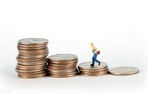 富贵出生由天定，烟缘何必逆天行