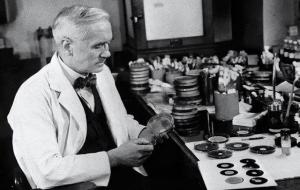 青霉素发明于哪一年(故事过程简介)