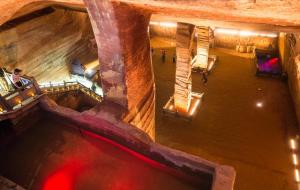 龙游石窟未解之谜(简介)