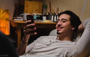 普信男是什么意思（普信男真下头）