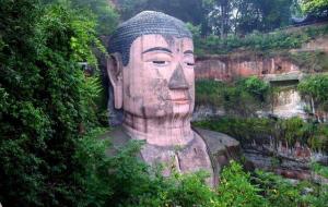 乐山大佛闭眼事件(真相让人惊呆了)