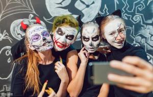 中国禁止过万圣节的原因