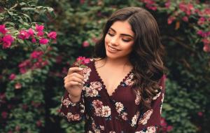 中年女人这样撩你，暗示她是一个随便的女人