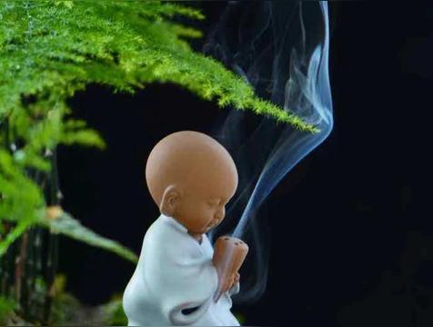 闷骚是贬义还是褒义