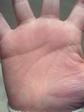 手纹路乱就一定命苦吗