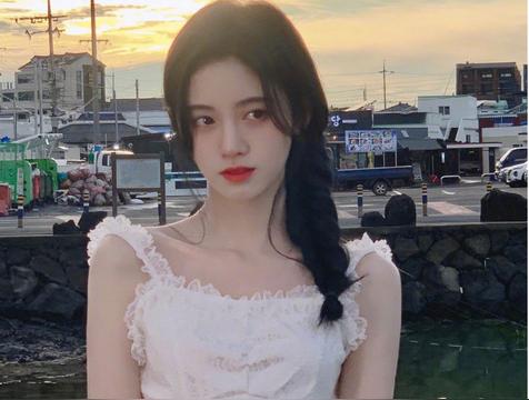 鞠婧祎魔鬼身材（鞠婧祎到底有多美）