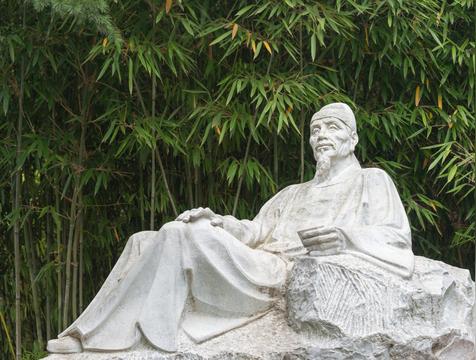 会当凌绝顶,一览众山小的意思