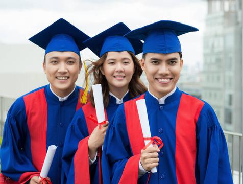 985大学生会看不起普通人吗