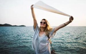 小孩子才发脾气,大人只会解决问题