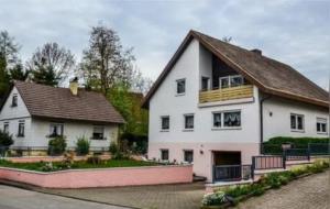 宅东空、财不松啥意思