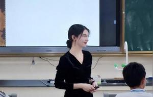 教师放假依然有工资,其他职业却...