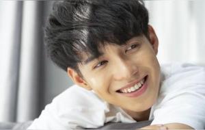 坐下印,偏好对方迁就照顾自己