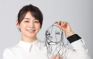 生肖属鸡的女性:成熟优雅、从容自信